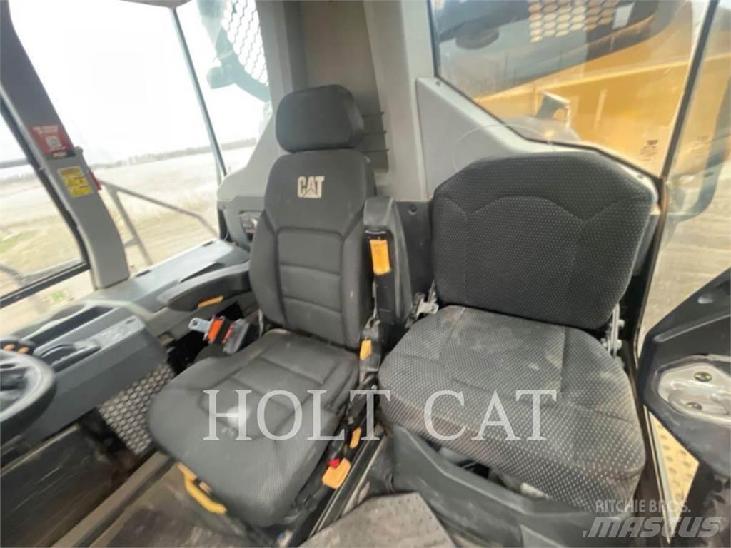 CAT 730 Dumpers articolati