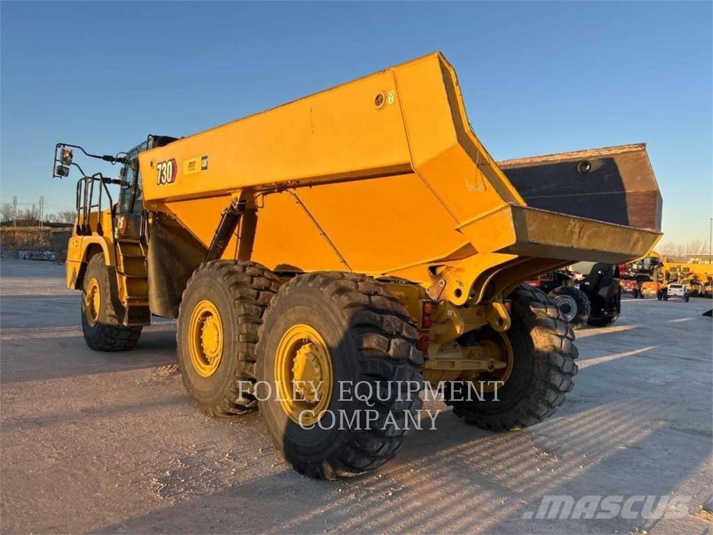 CAT 730-04 Dumpers articolati
