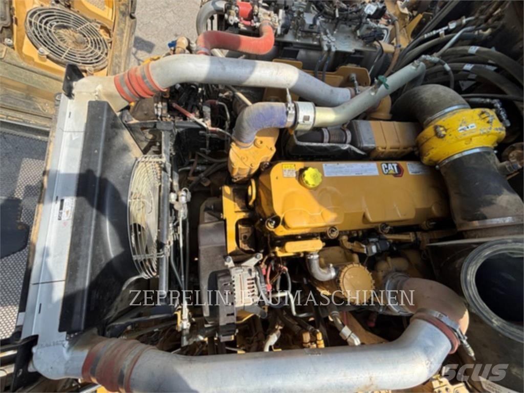 CAT 730-04A Dumpers articolati