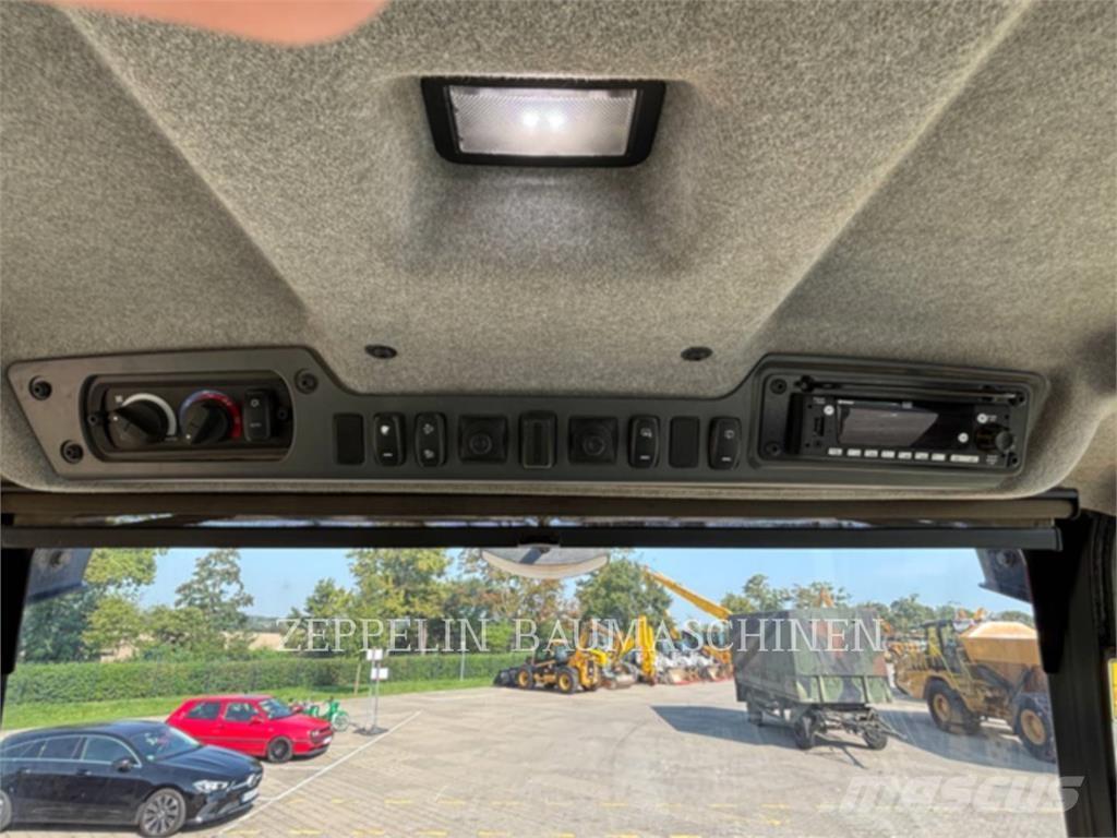 CAT 730-04A Dumpers articolati