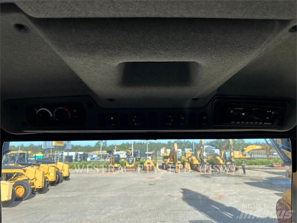 CAT 730-04LRC Dumpers articolati