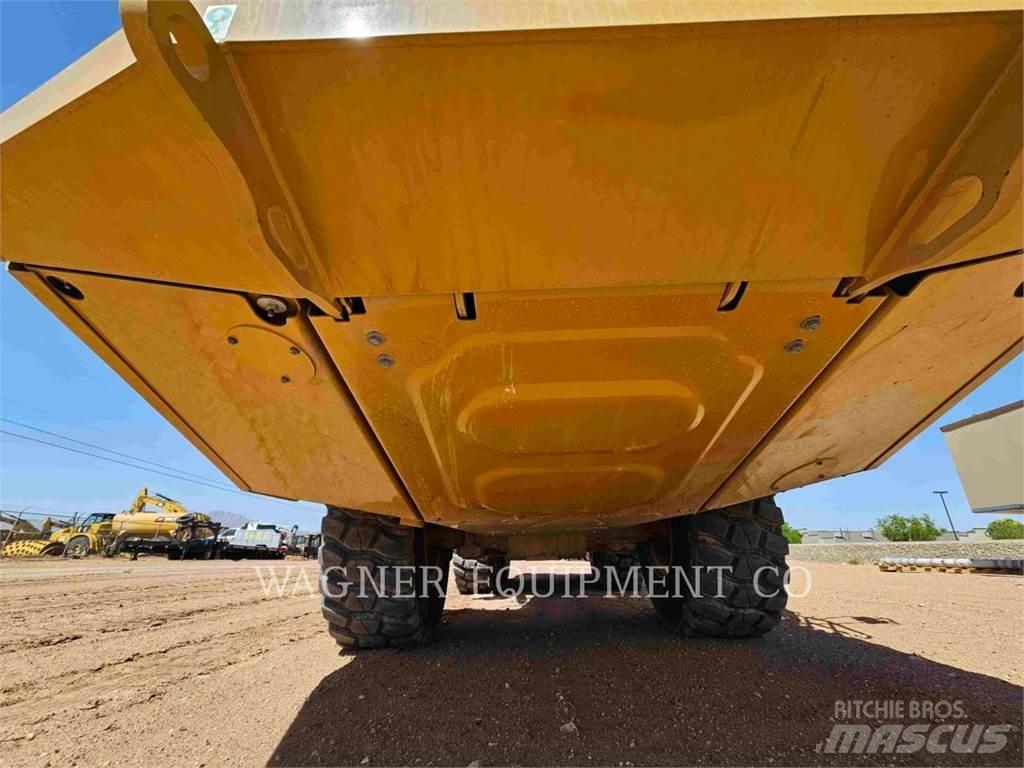 CAT 73004 Dumpers articolati