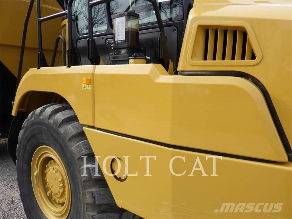 CAT 735 Dumpers articolati