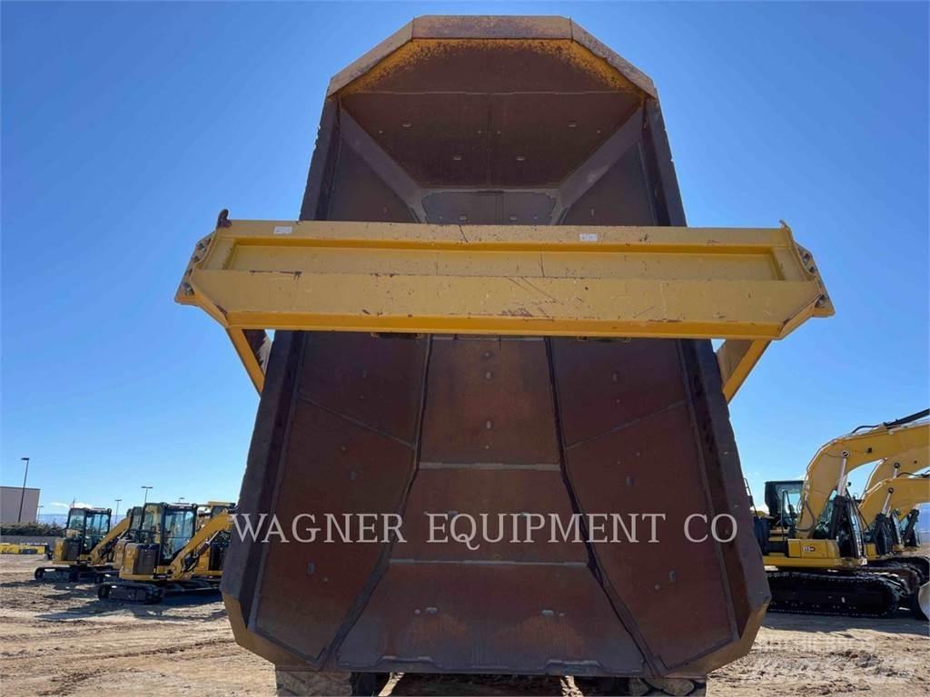 CAT 735C Dumpers articolati