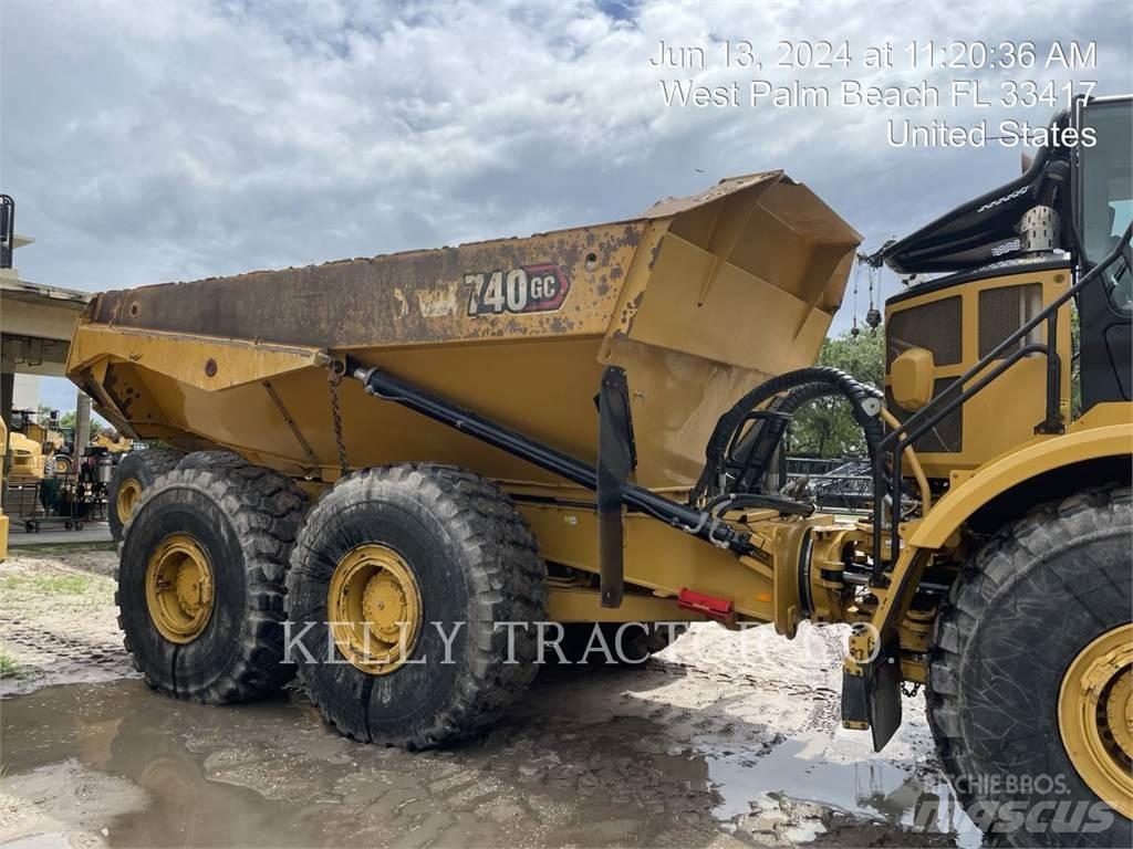 CAT 740 Dumpers articolati