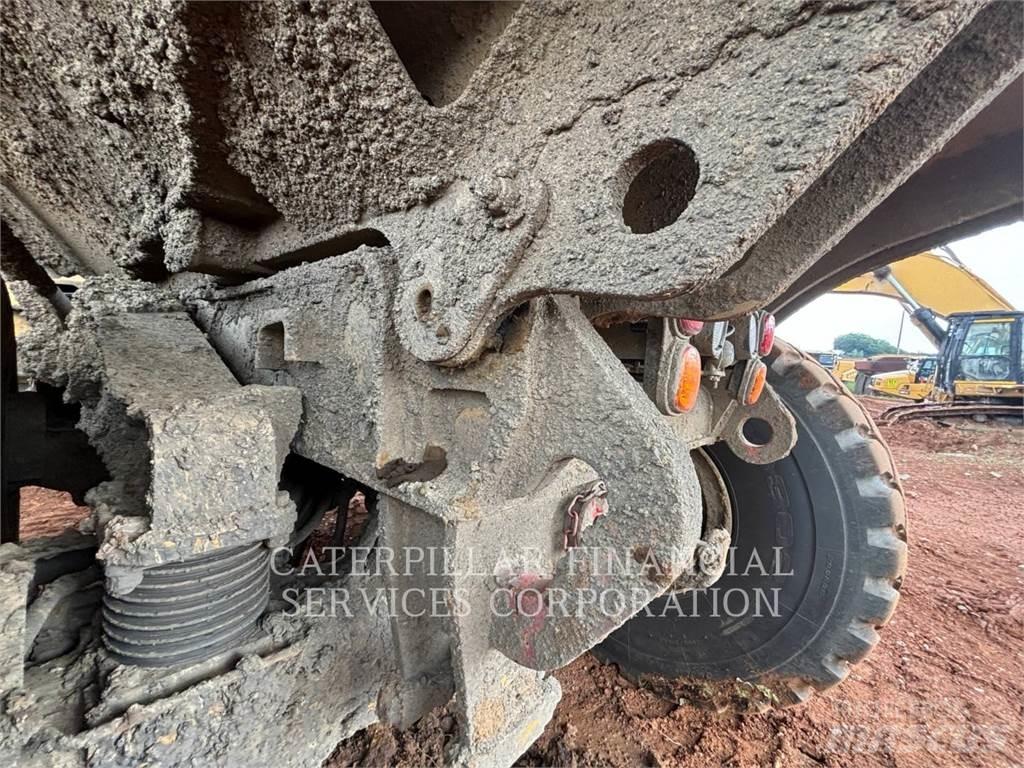 CAT 740-04GC Dumpers articolati
