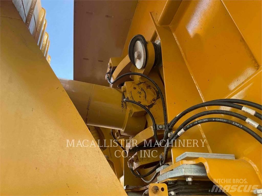 CAT 740 EJECTOR Dumpers articolati