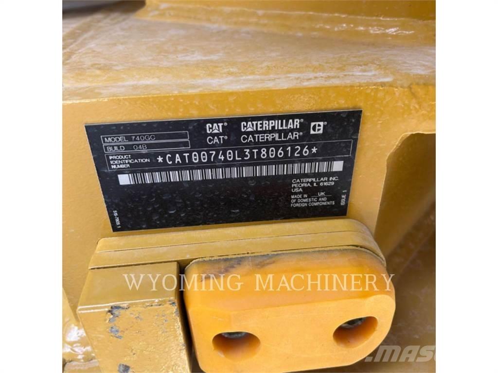 CAT 740 GC Dumpers articolati
