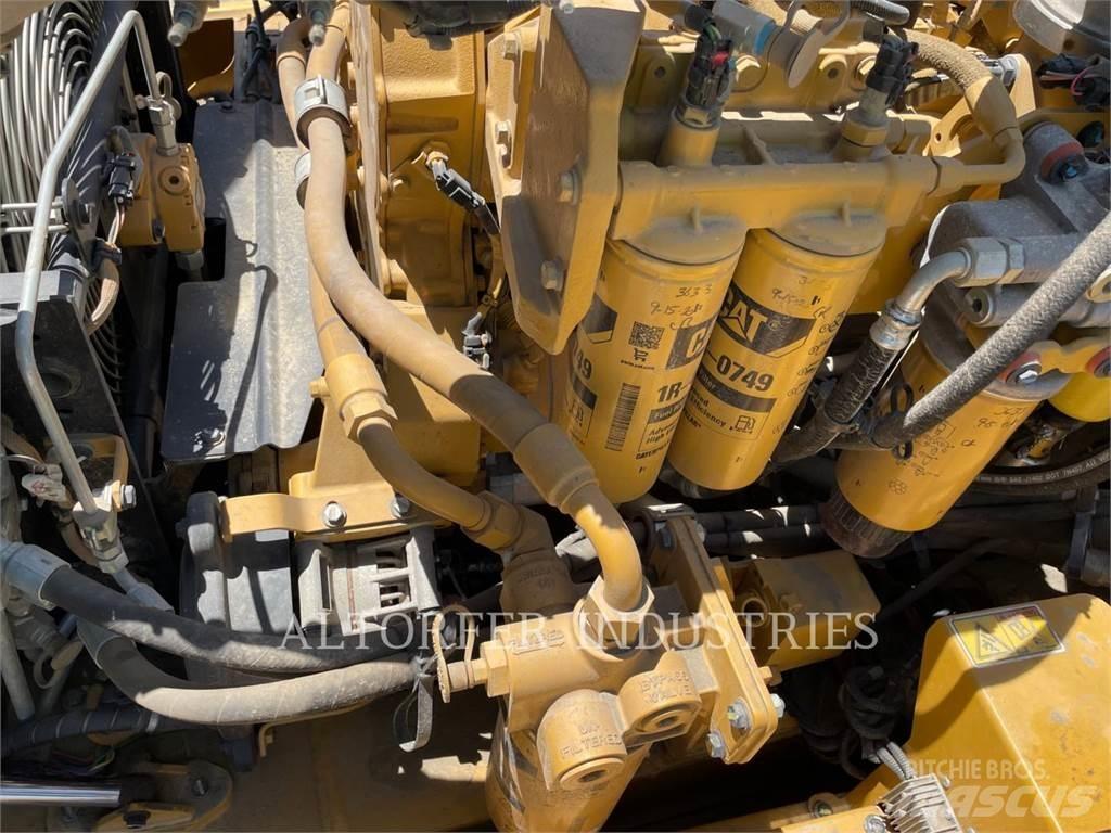 CAT 740B Dumpers articolati
