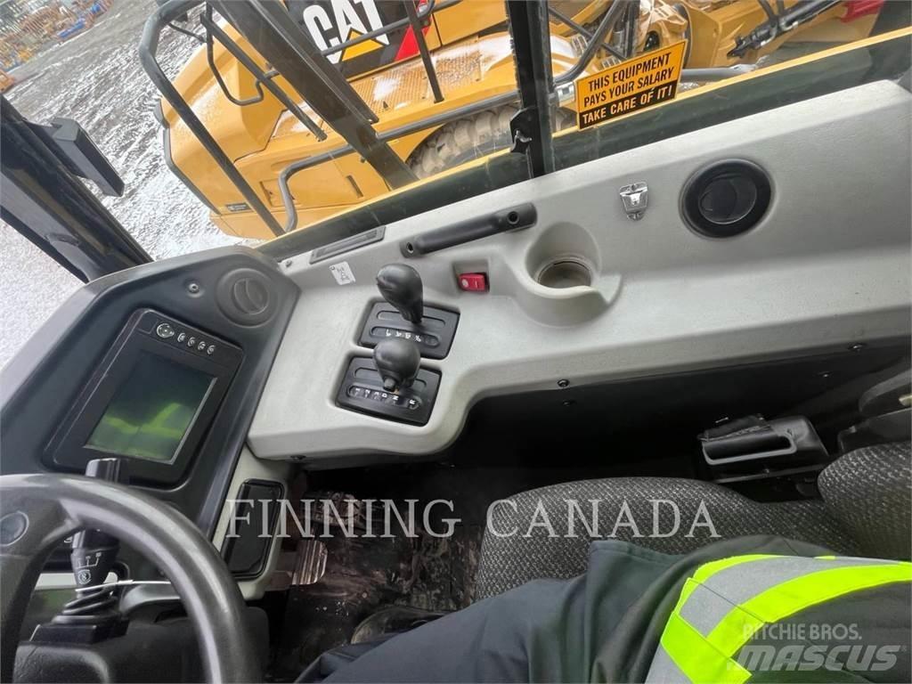 CAT 740B Dumpers articolati