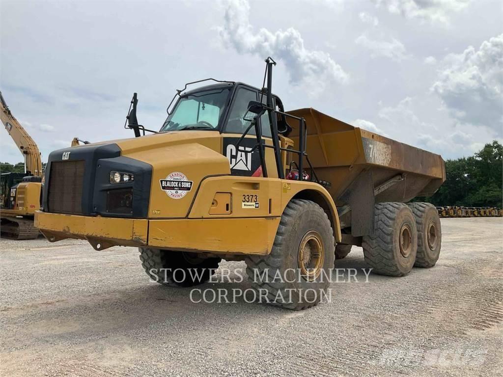 CAT 740B Dumpers articolati