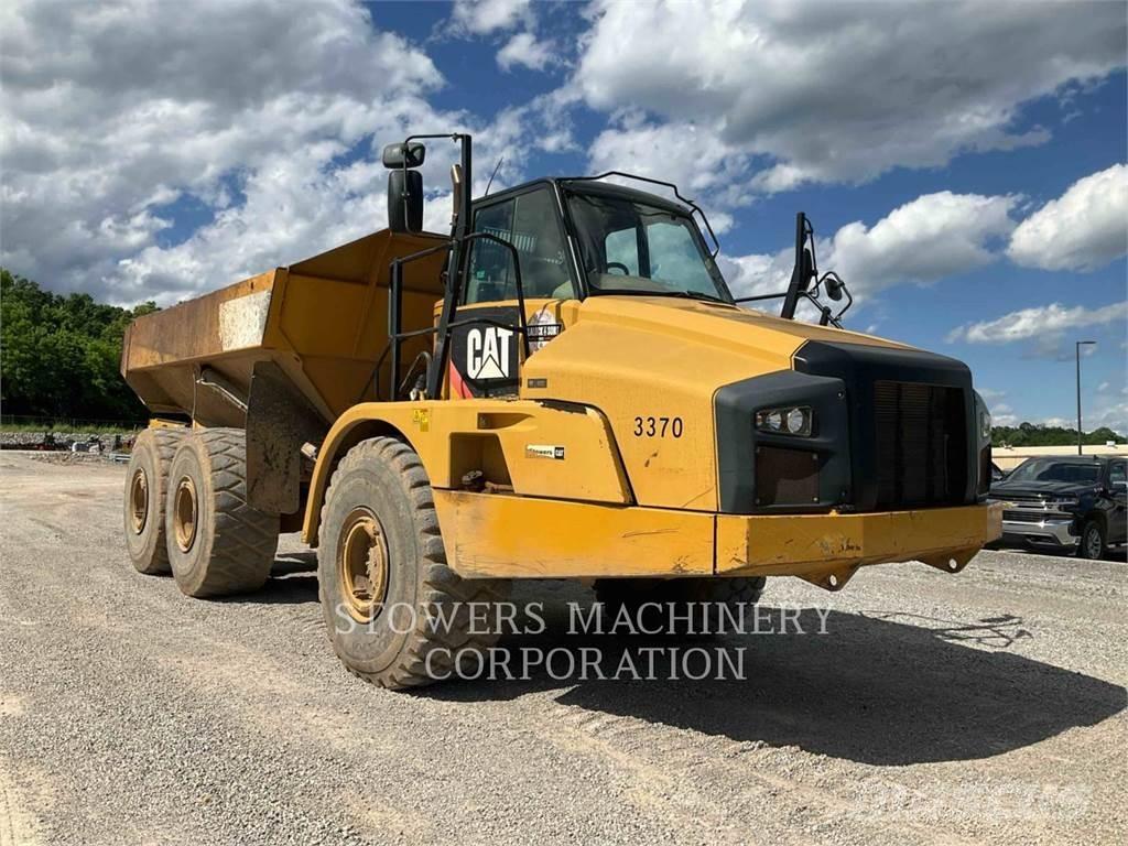 CAT 740B Dumpers articolati