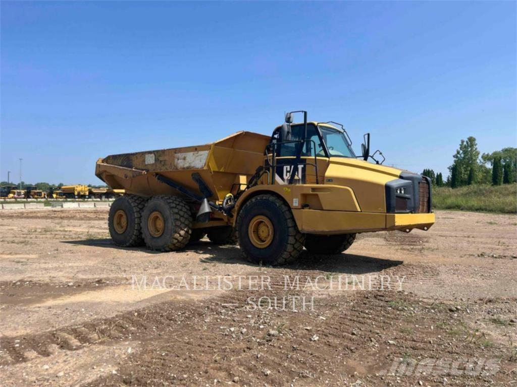 CAT 740B Dumpers articolati