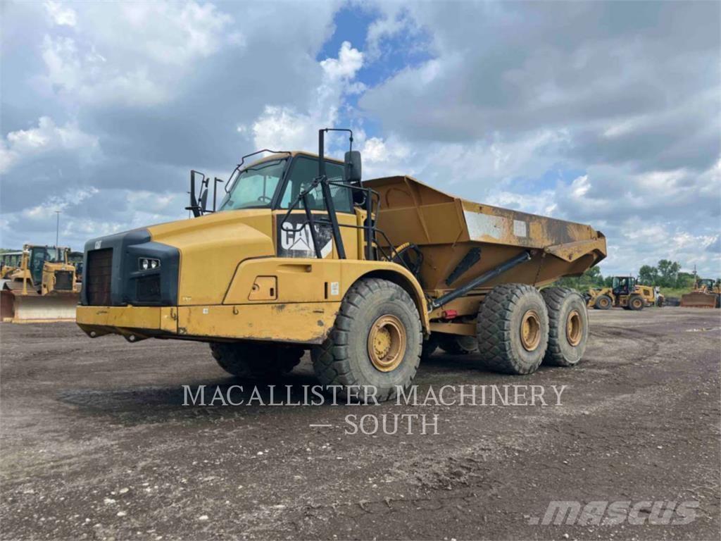 CAT 740B Dumpers articolati