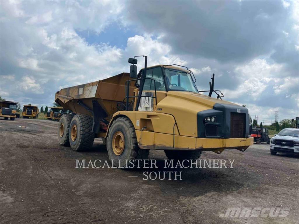 CAT 740B Dumpers articolati