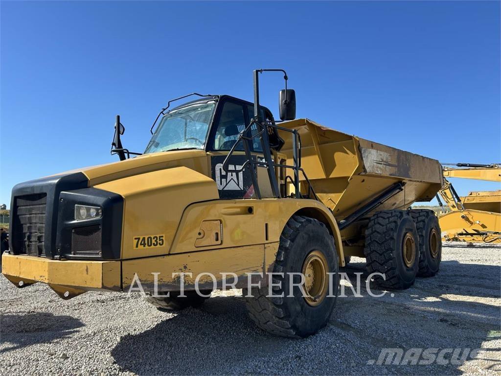 CAT 740B Dumpers articolati