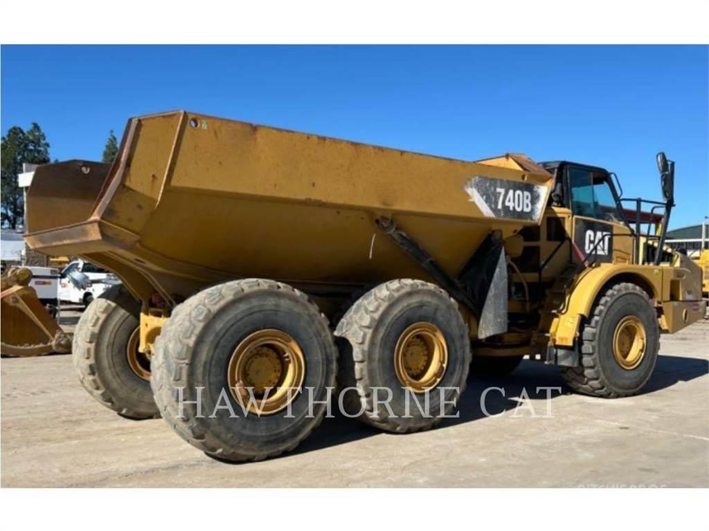 CAT 740B Dumpers articolati