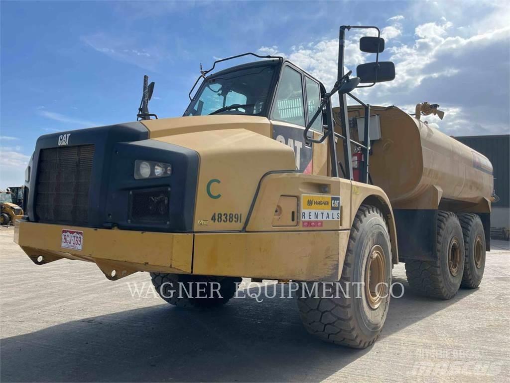 CAT 740B WT Autocisterne