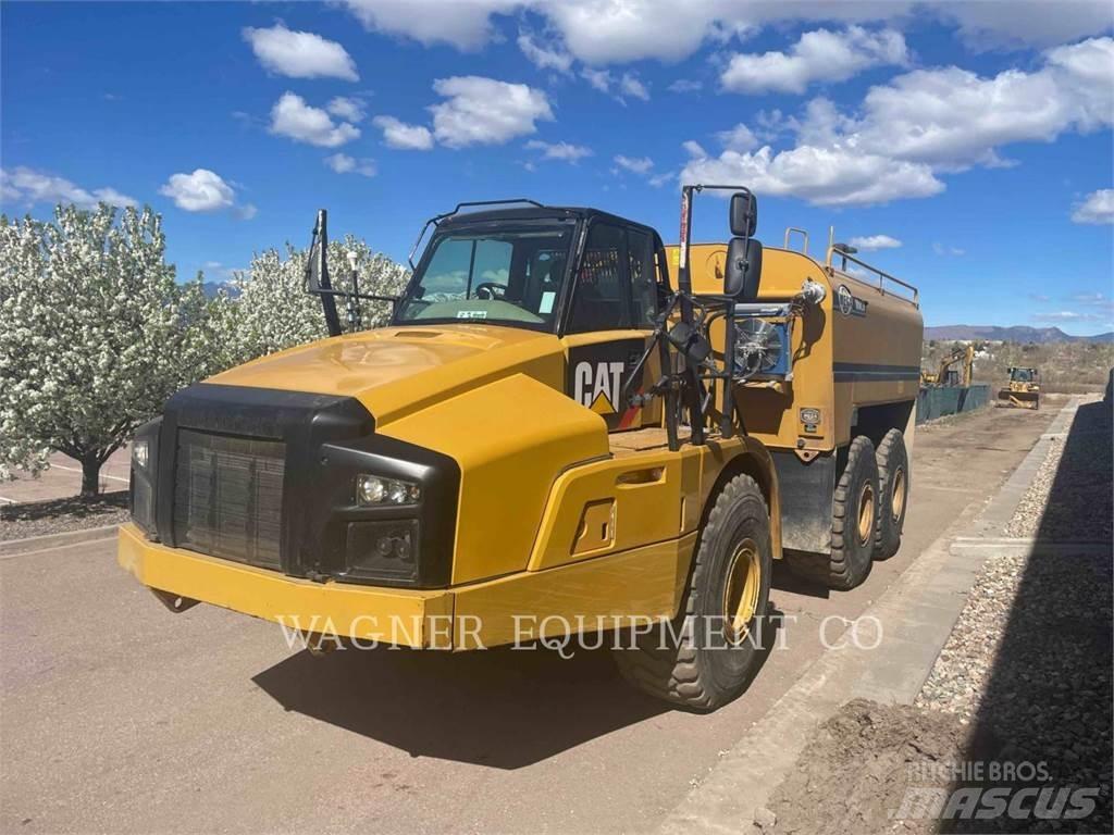 CAT 740B WT Autocisterne
