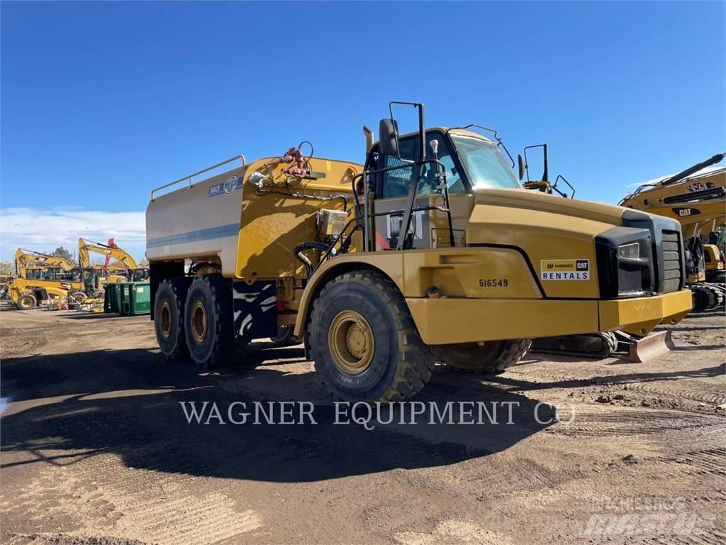 CAT 740B WT RB Autocisterne