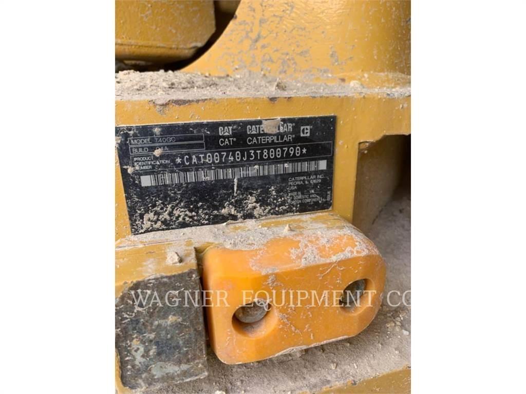 CAT 740GC Dumpers articolati