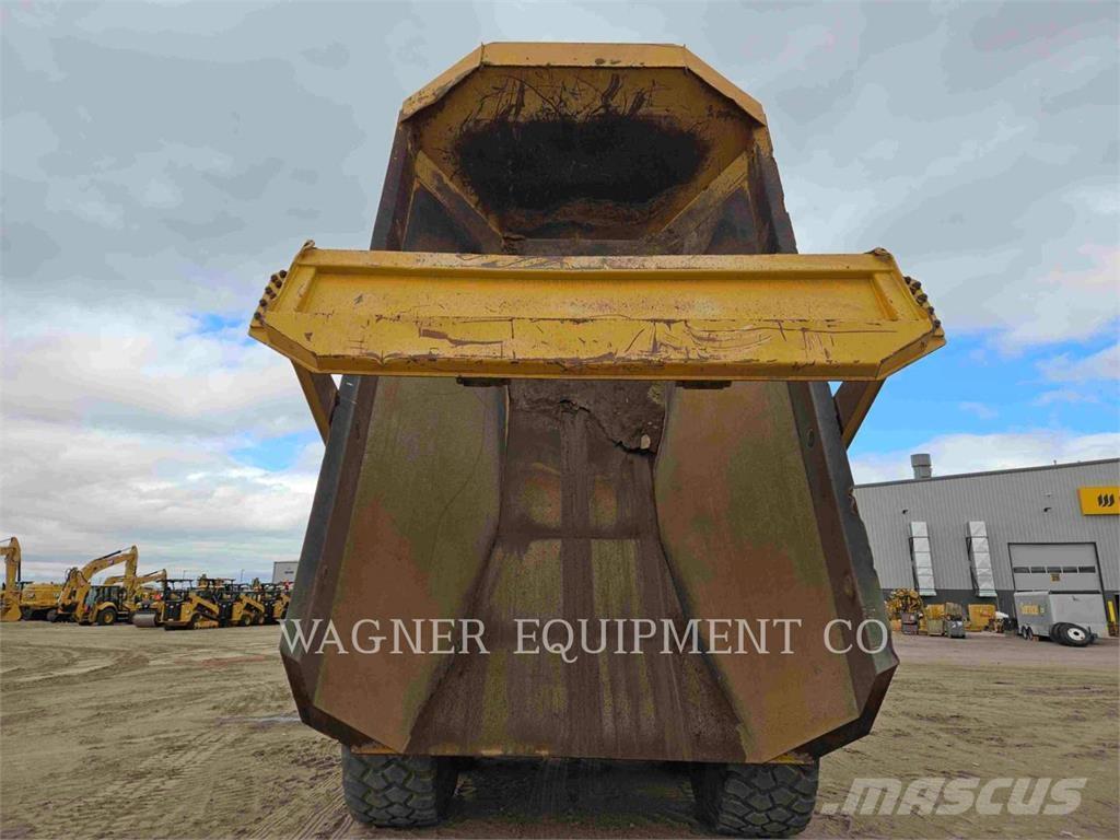 CAT 740GC Dumpers articolati