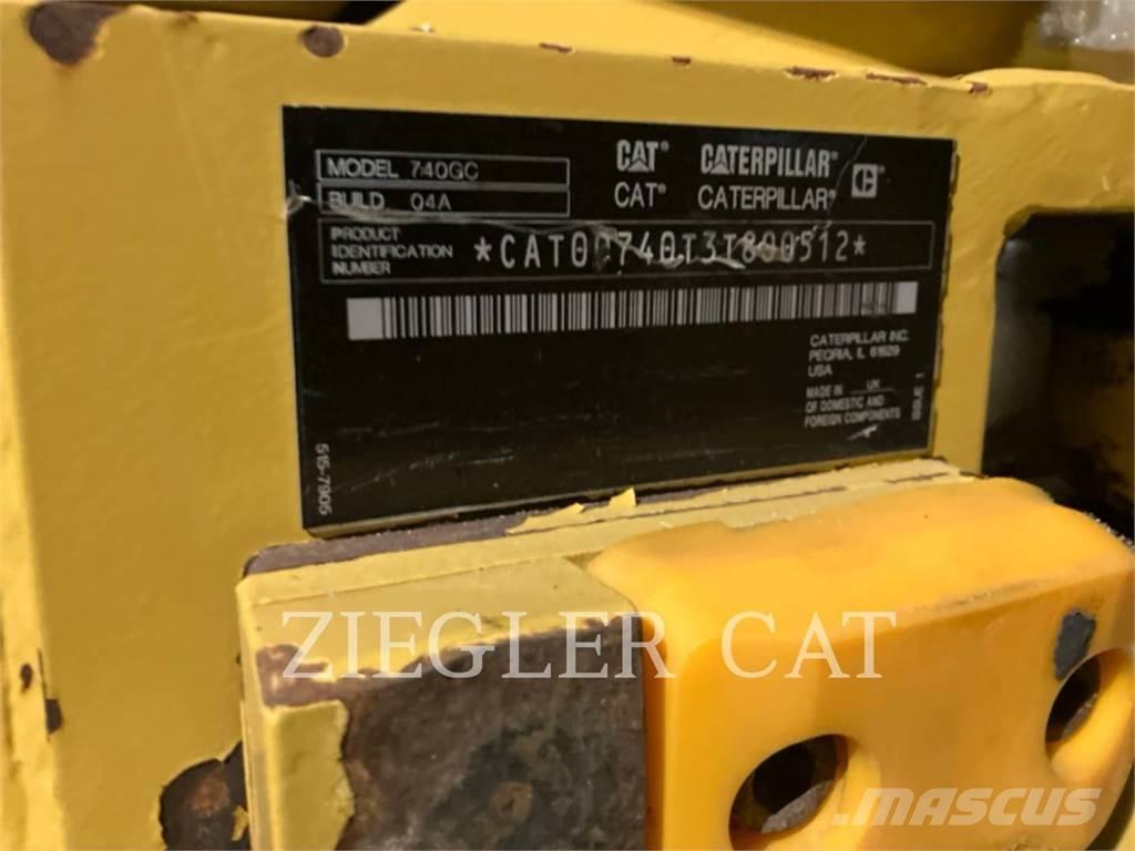 CAT 740GC Dumpers articolati