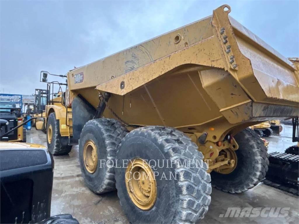 CAT 740GC-04 Dumpers articolati