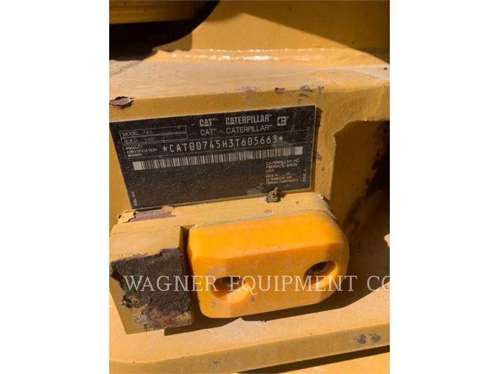 CAT 745 Dumpers articolati