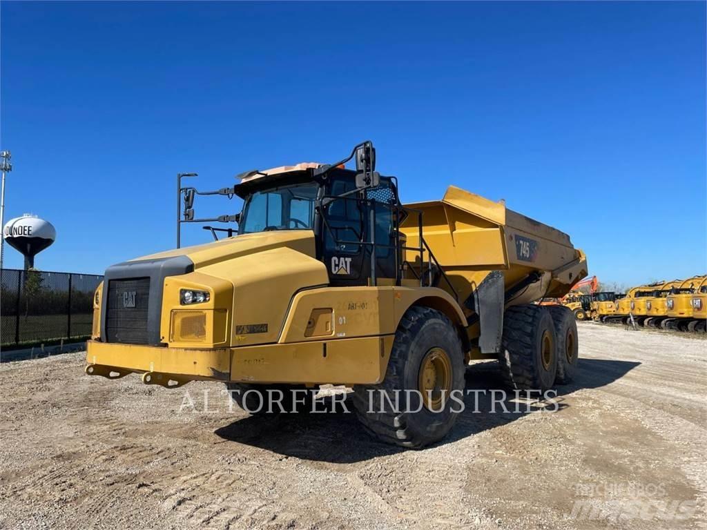 CAT 745 Dumpers articolati