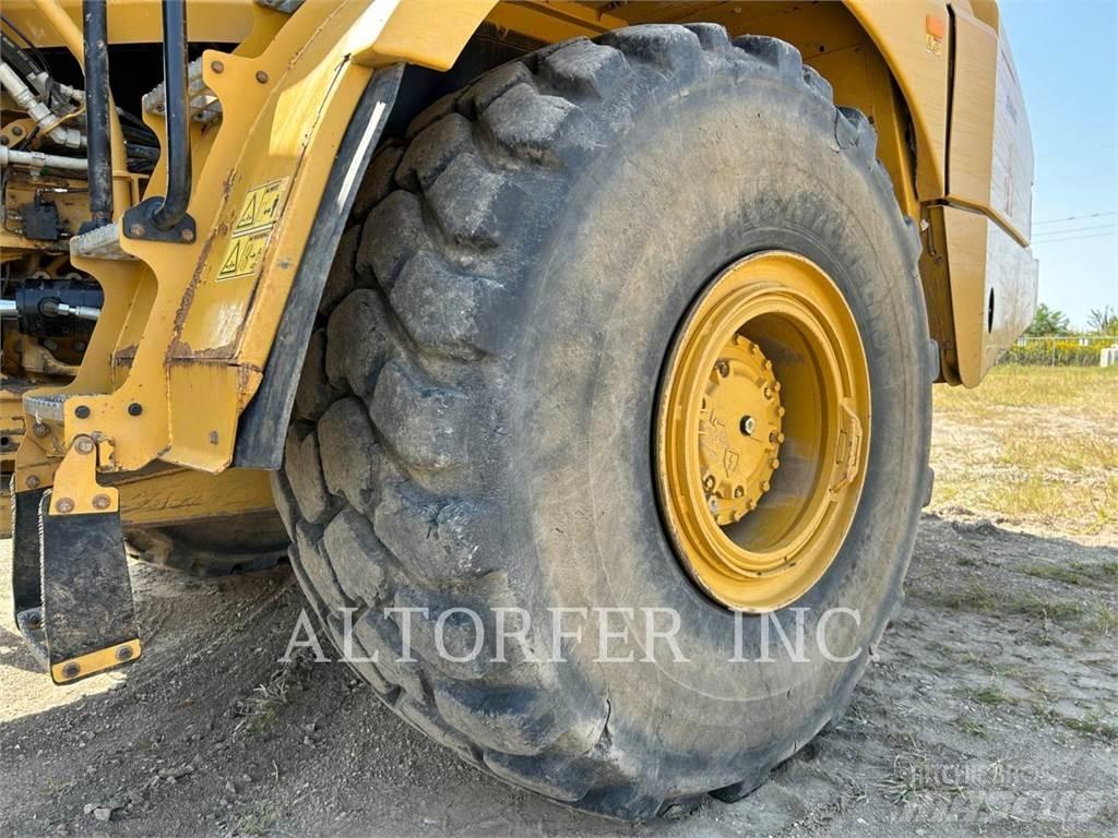 CAT 745 Dumpers articolati