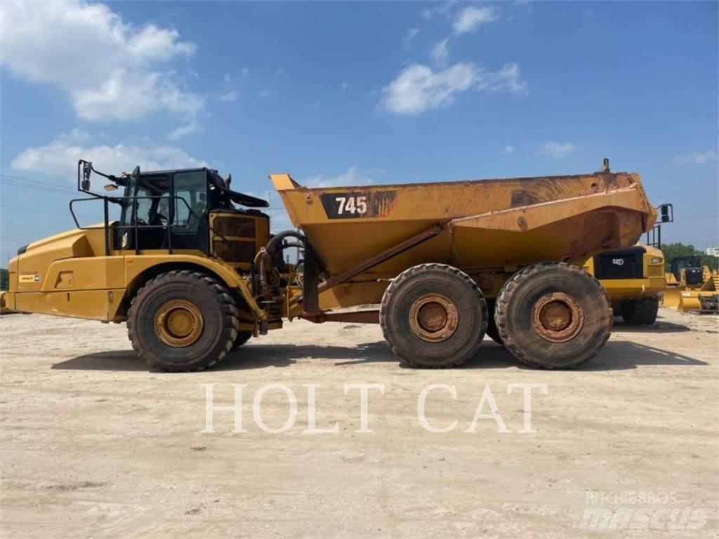 CAT 745 Dumpers articolati