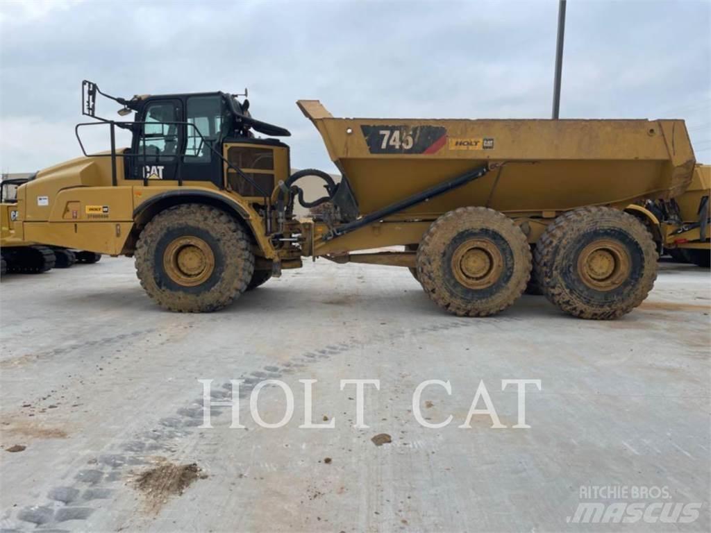 CAT 745 Dumpers articolati