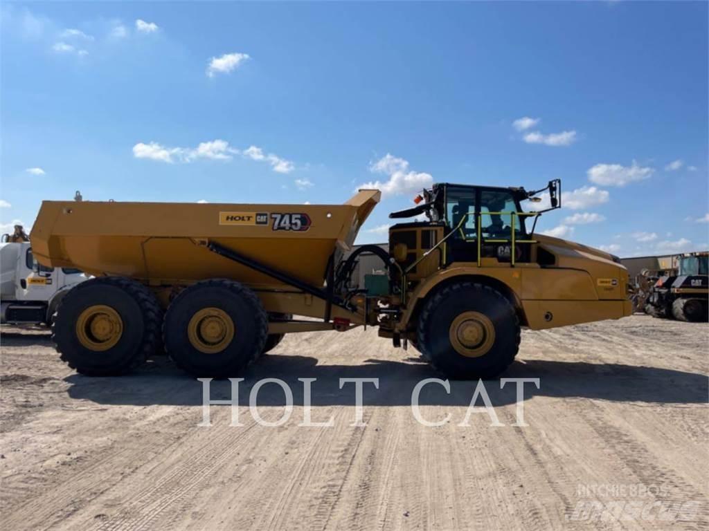 CAT 745 Dumpers articolati