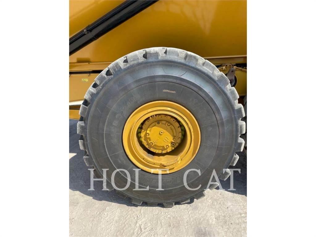 CAT 745 Dumpers articolati