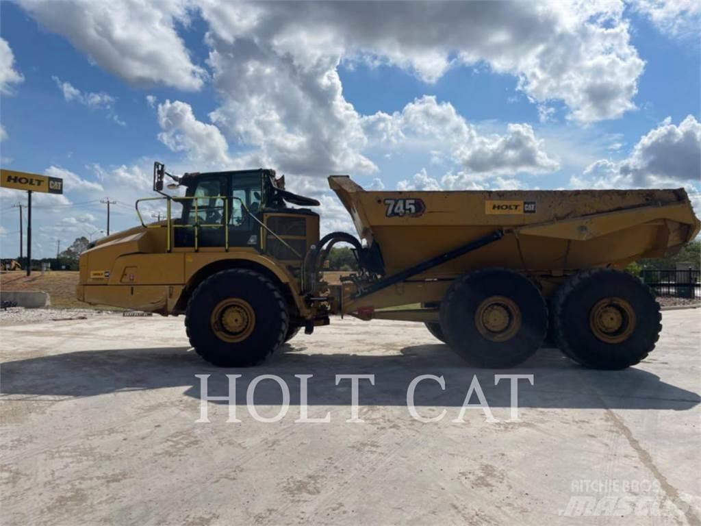 CAT 745 Dumpers articolati