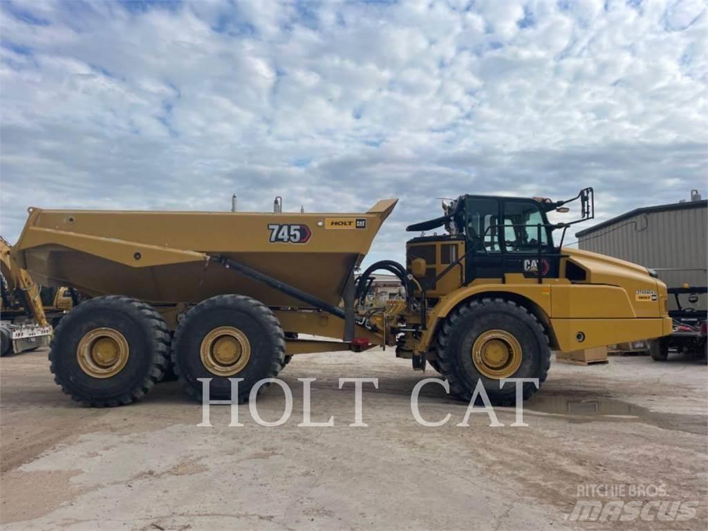 CAT 745 Dumpers articolati