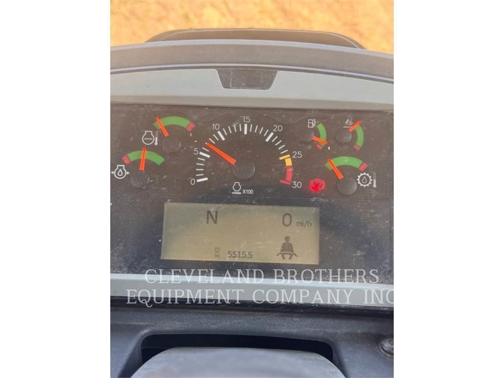CAT 745 Dumpers articolati