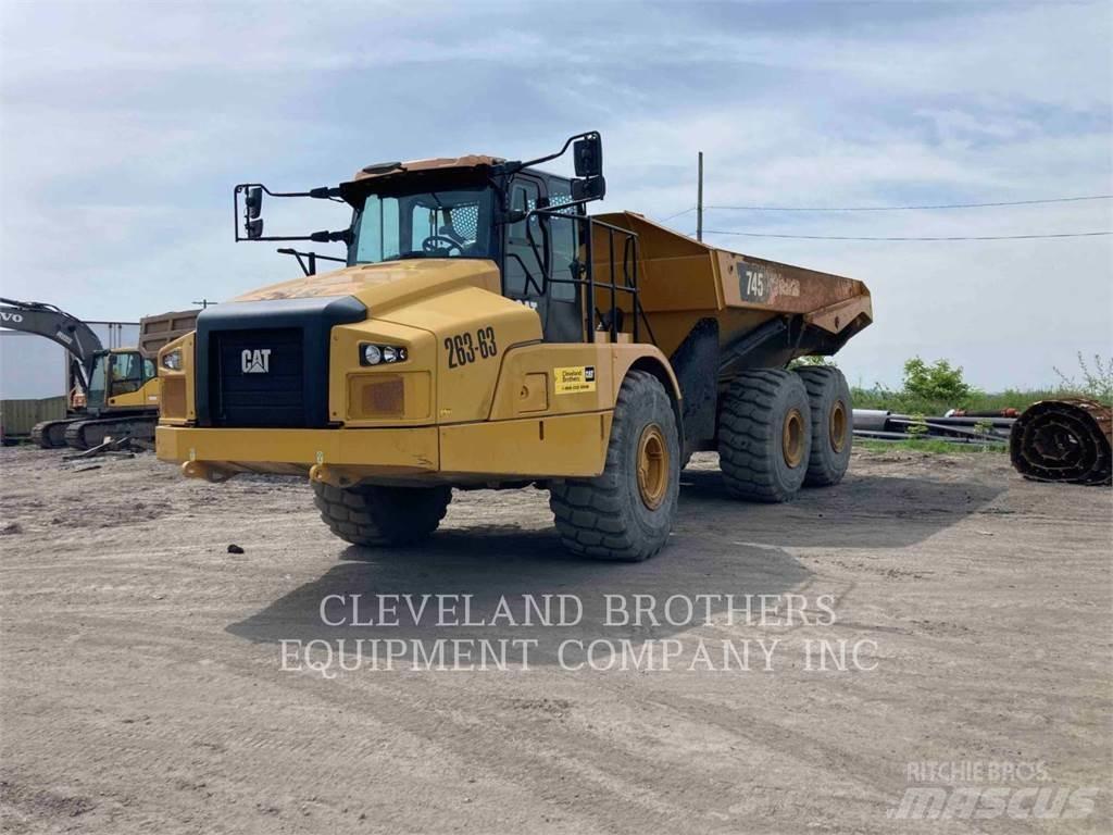 CAT 745 Dumpers articolati