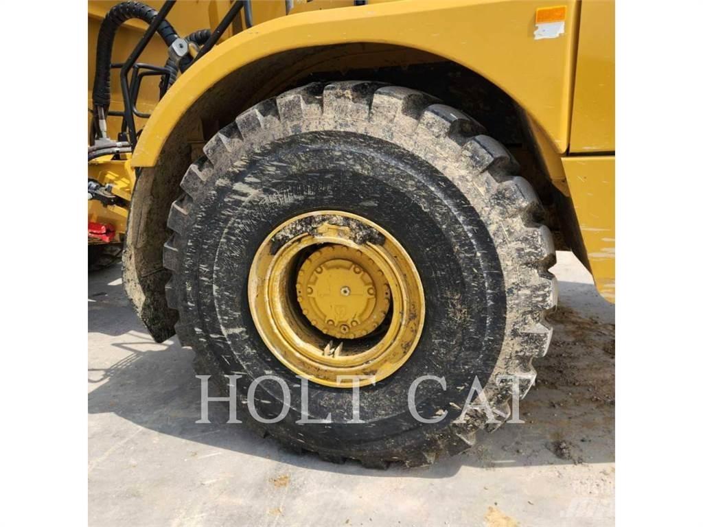 CAT 745 Dumpers articolati