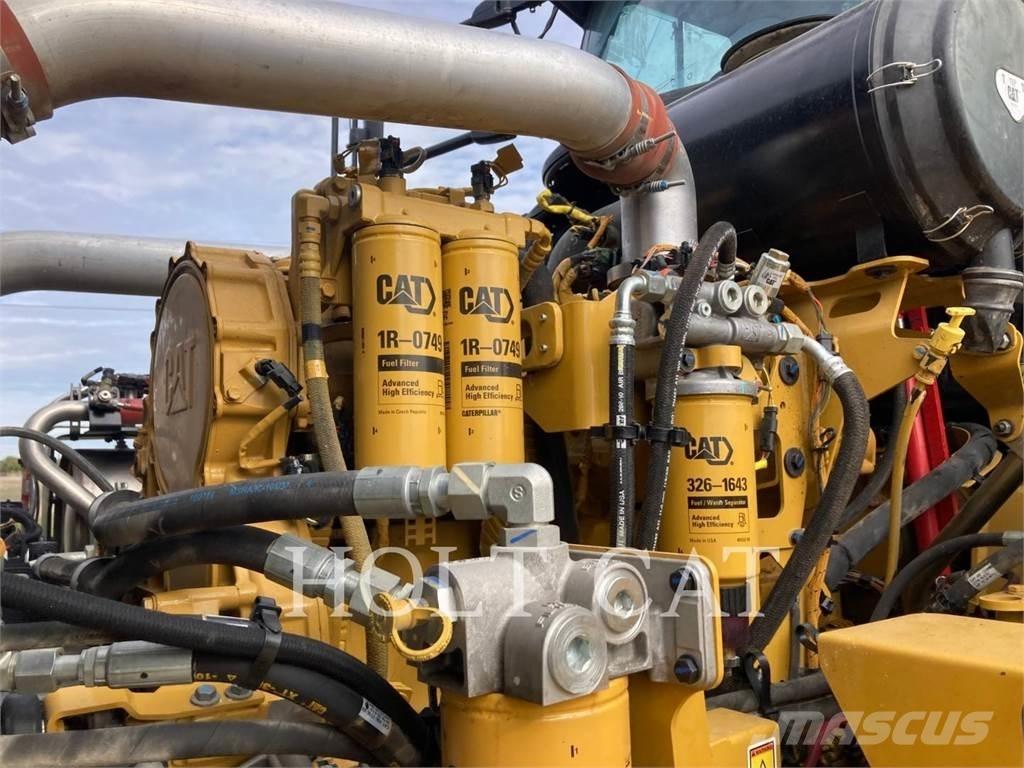 CAT 745 Dumpers articolati