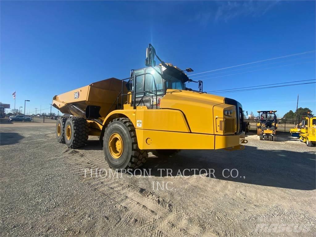 CAT 745 Dumpers articolati