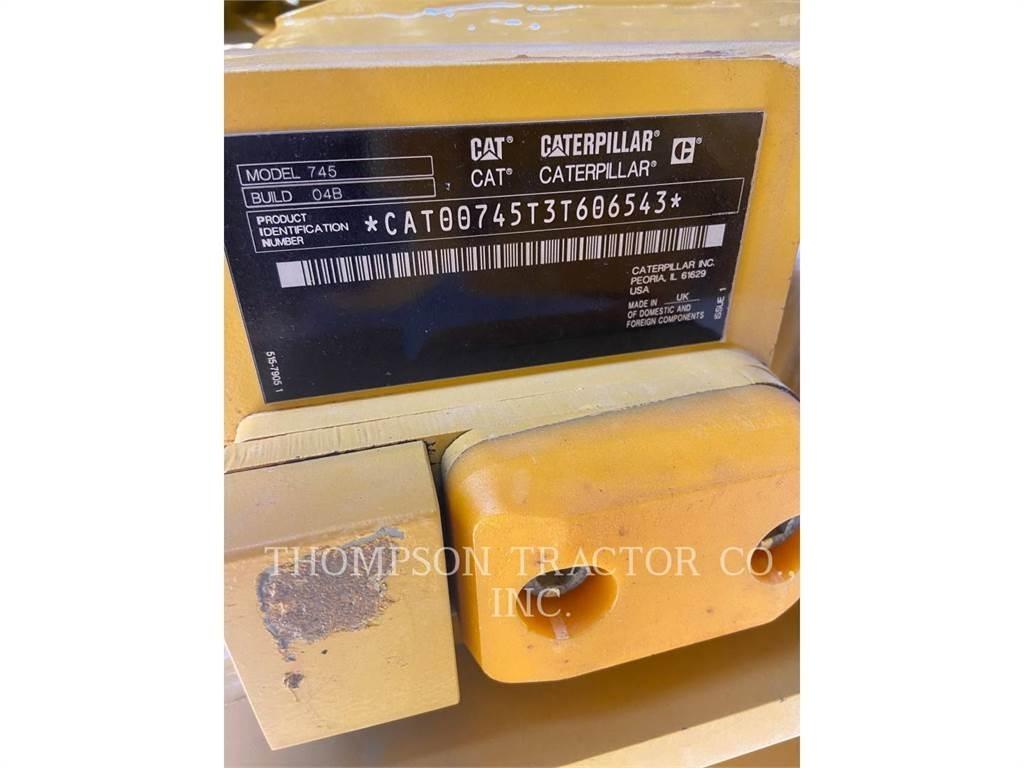 CAT 745 Dumpers articolati