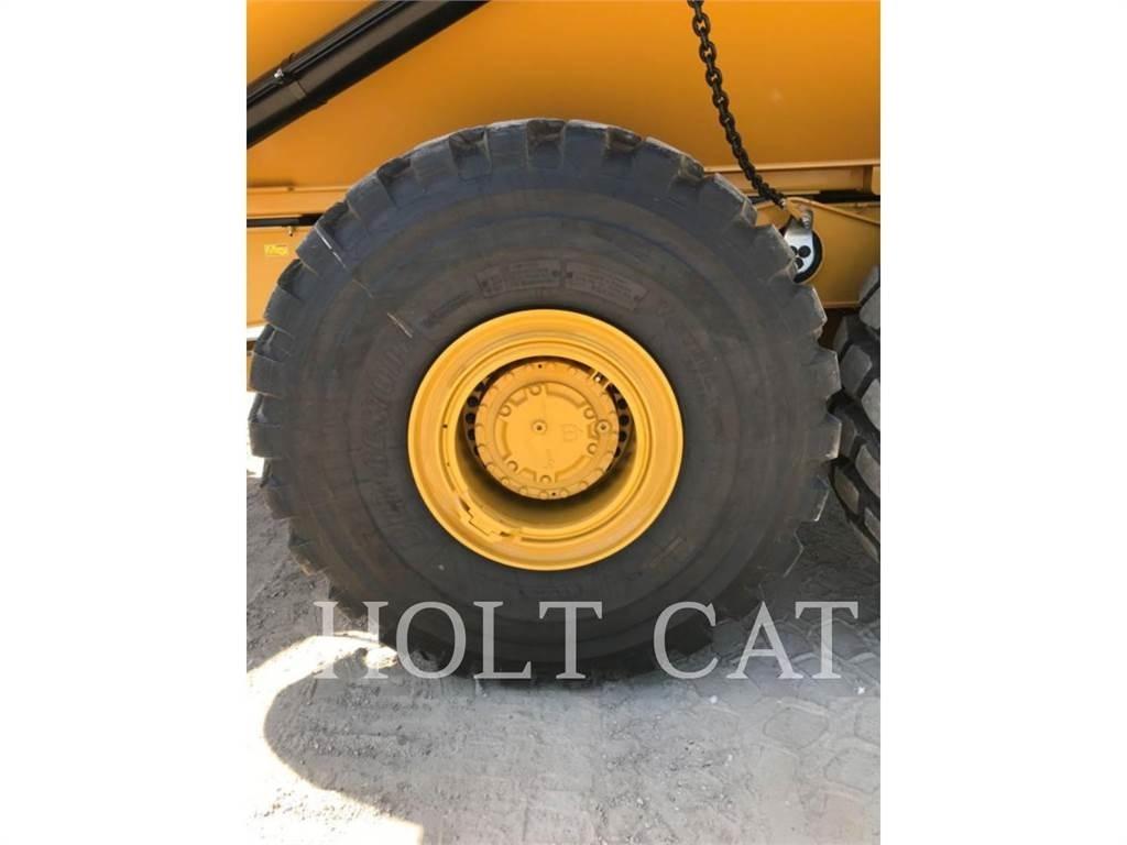 CAT 745 Dumpers articolati