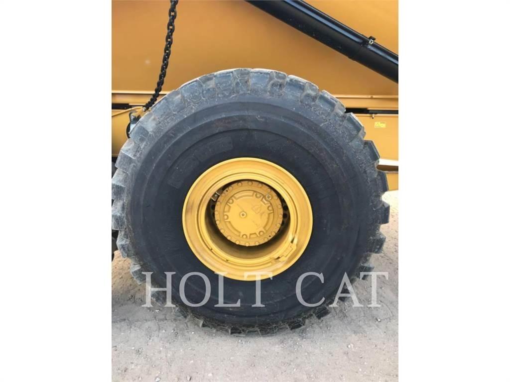 CAT 745 Dumpers articolati