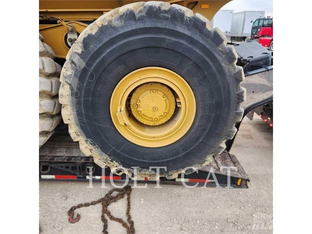 CAT 745 Dumpers articolati