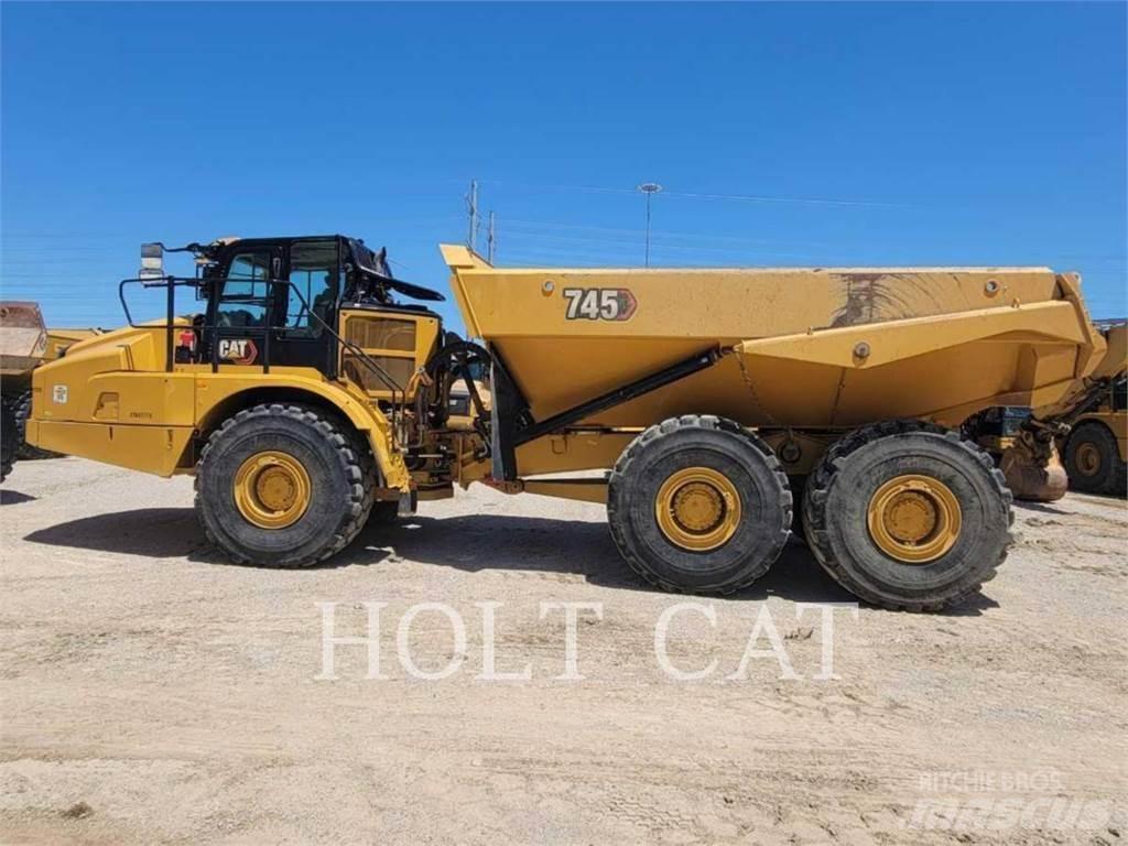 CAT 745 Dumpers articolati