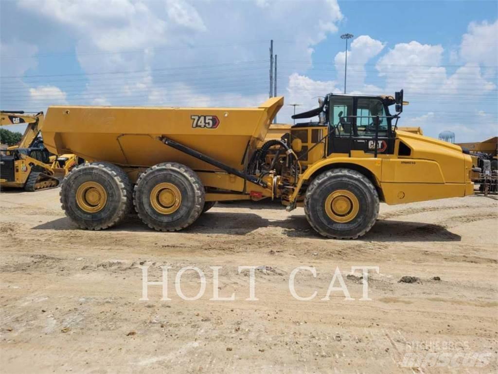 CAT 745 Dumpers articolati
