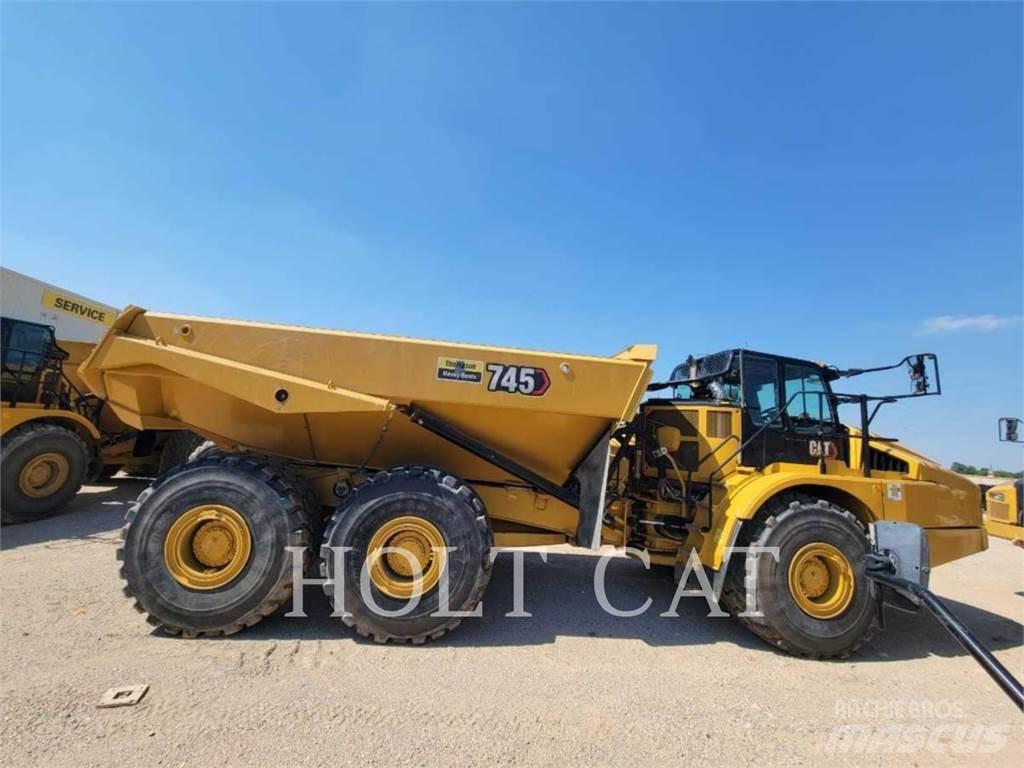 CAT 745 Dumpers articolati
