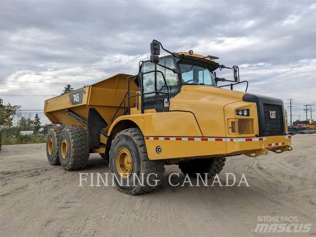 CAT 745 Dumpers articolati